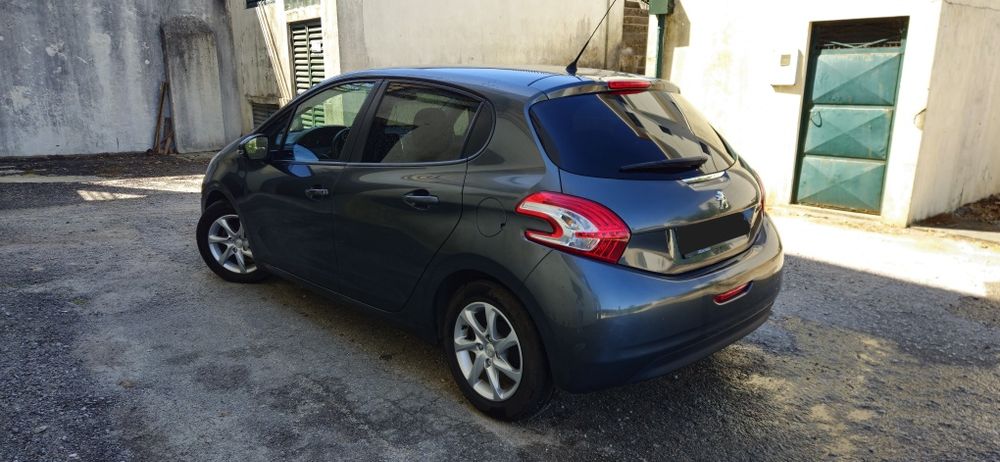 Peugeot 208 1.2 vti active