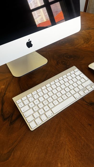 IMac 21,5 polegadas+Magic Keyboard+Magic Mouse