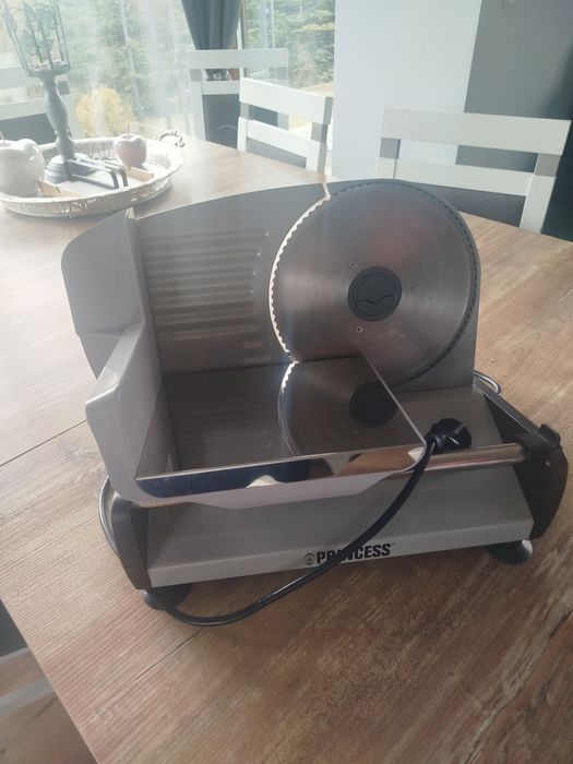 Krajalnica do chleba i wędlin