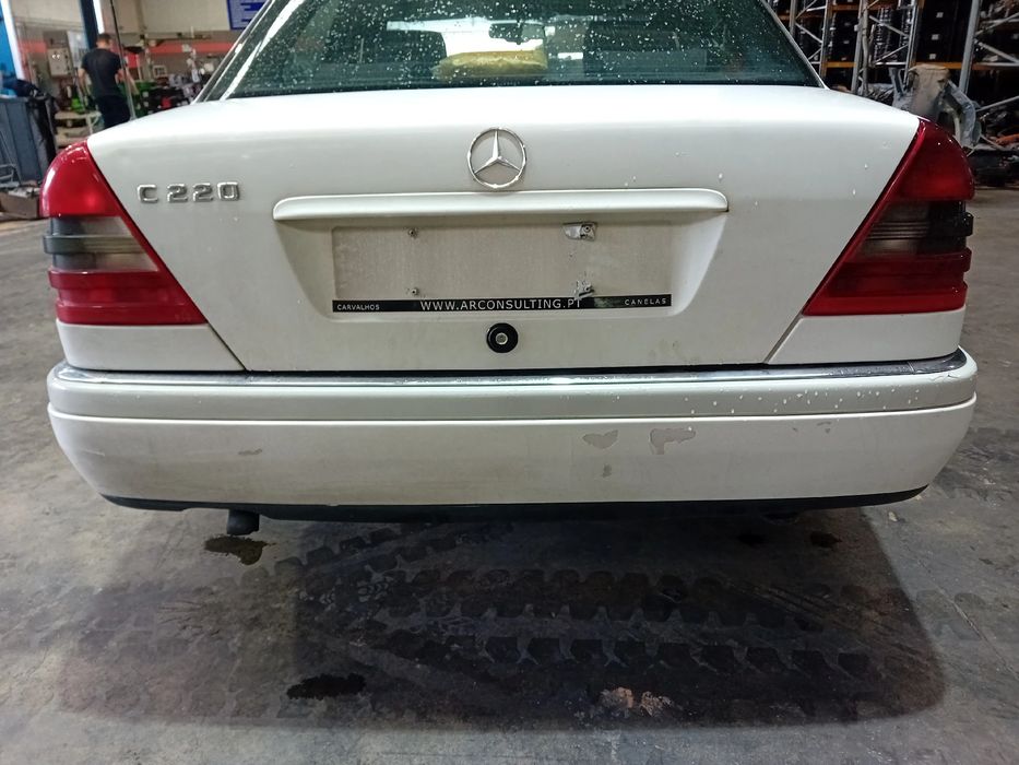 Pára-choques trás MERCEDES-BENZ Classe C (W202)