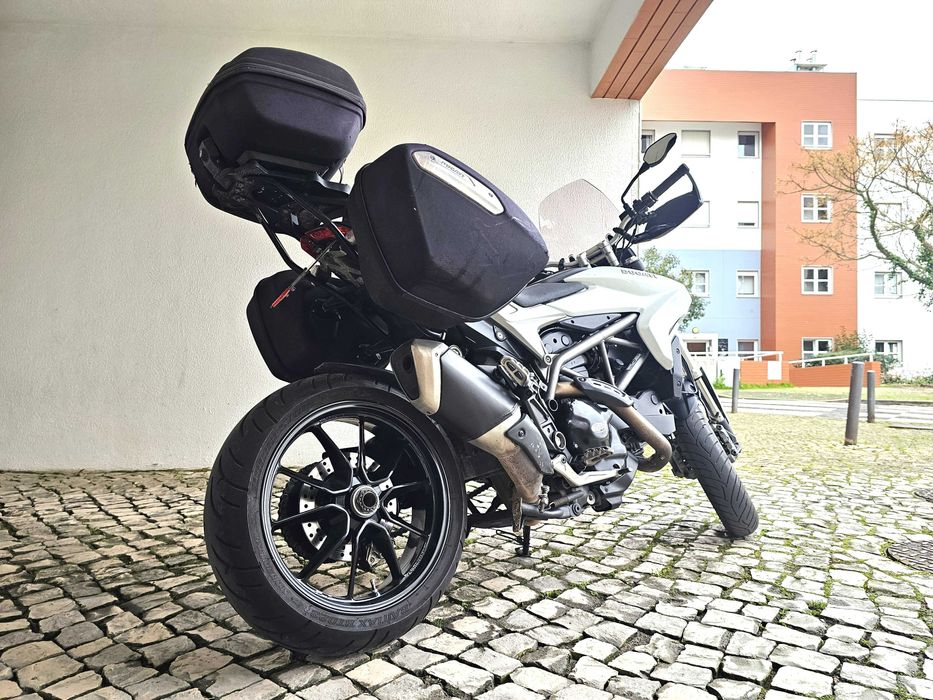 Ducati Hyperstrada 821 com 18 meses garantia