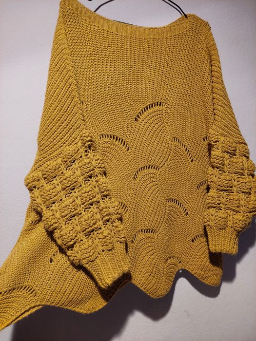 Włoski piękny sweter 42 44 46 oversize