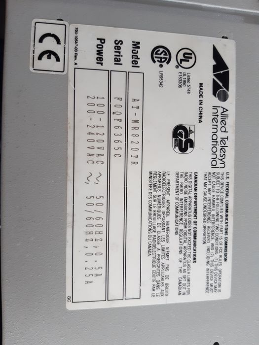 Hub Allied Telesyn Internacional AT-MR820TR