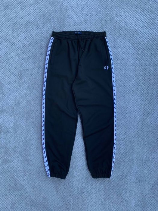 Fred Perry Taped Track Pants Size:M Спортивні штани на лампасах