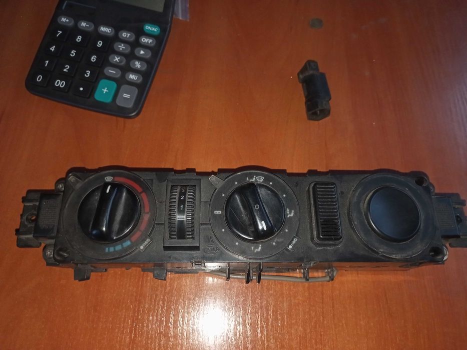 Перемикач пічки спрінтер.