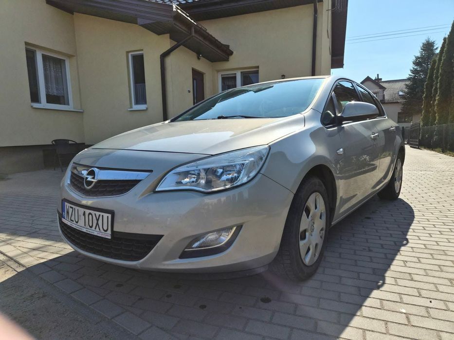 Opel Astra Sprzedam Opel Astra J Stan Bardzo Dobry