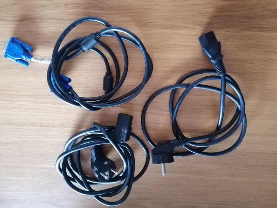 Vários fios usados