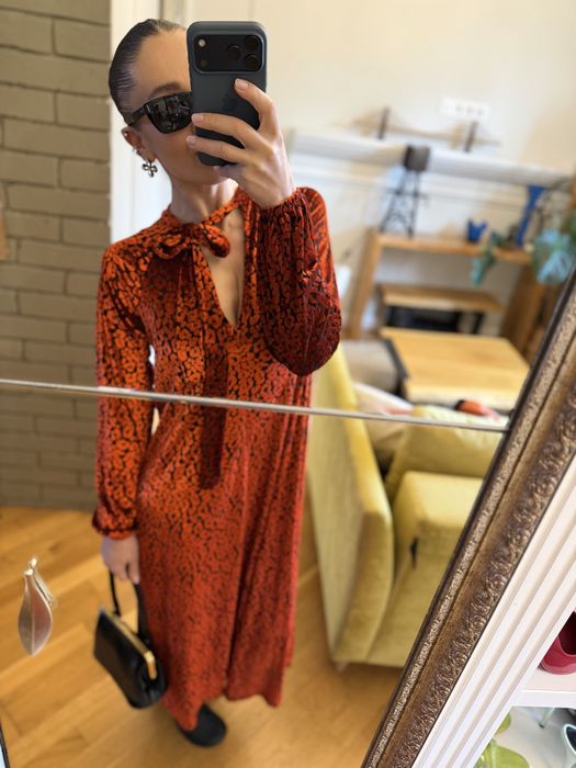 Сукня від ASOS в трендовому принті