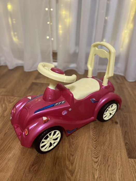 Толокар машинка.