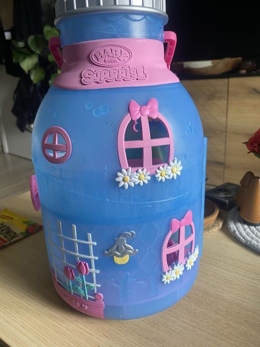 Domek dla lalek  baby born surprise