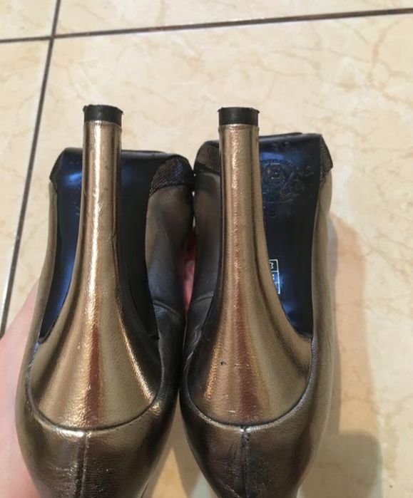 Шкіряні туфлі фірма Reiss