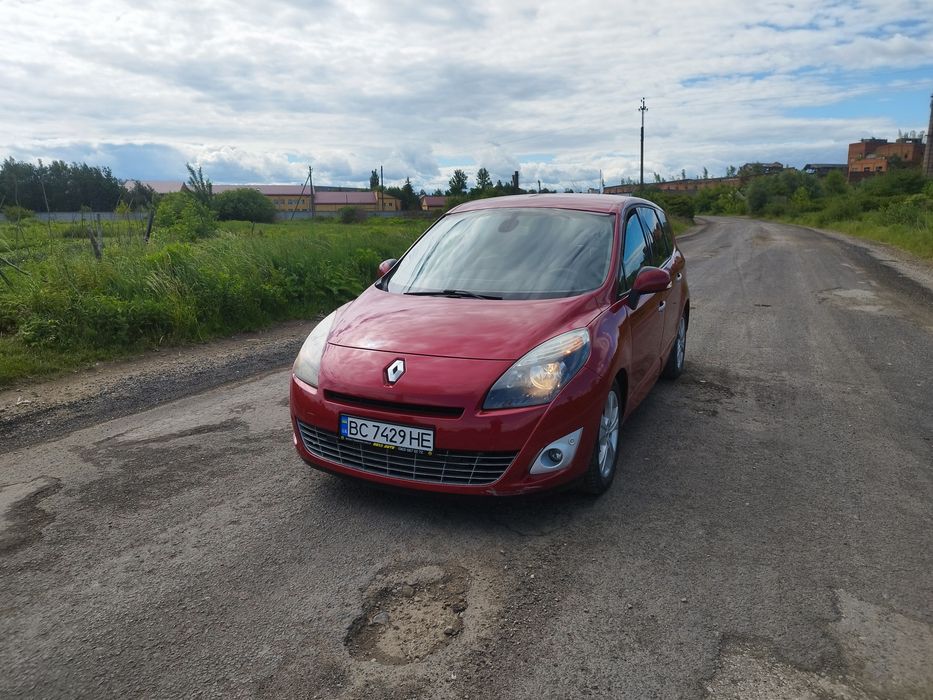 Рено Гранд Сценік автомат