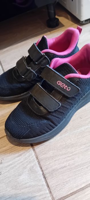 Buty sportowe lekkie wygodne dziewczęce