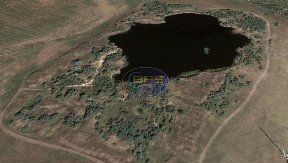 Ексклюзивна рекреаційна ділянка 9,7 га з озером та готовим бізнесом