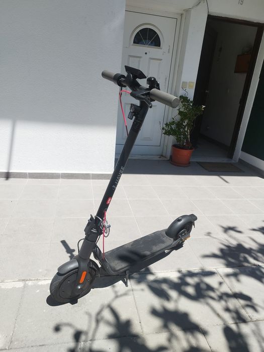 Trotinete NAVEE V25