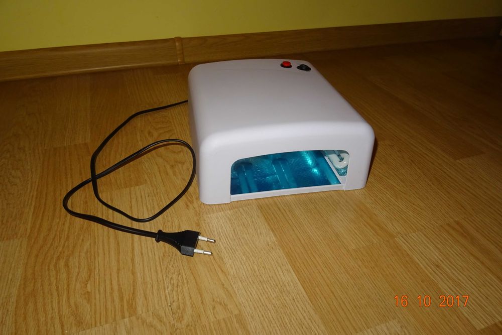 Lampa UV do paznokci