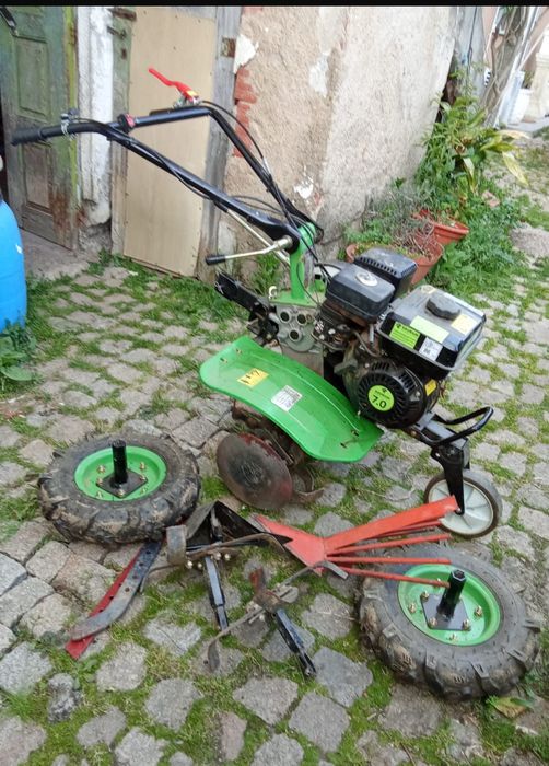 Vendo motocultivador 7HP com charrua
