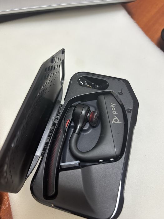 plantronics voyager 5200 наушники и аксессуары Киевская область