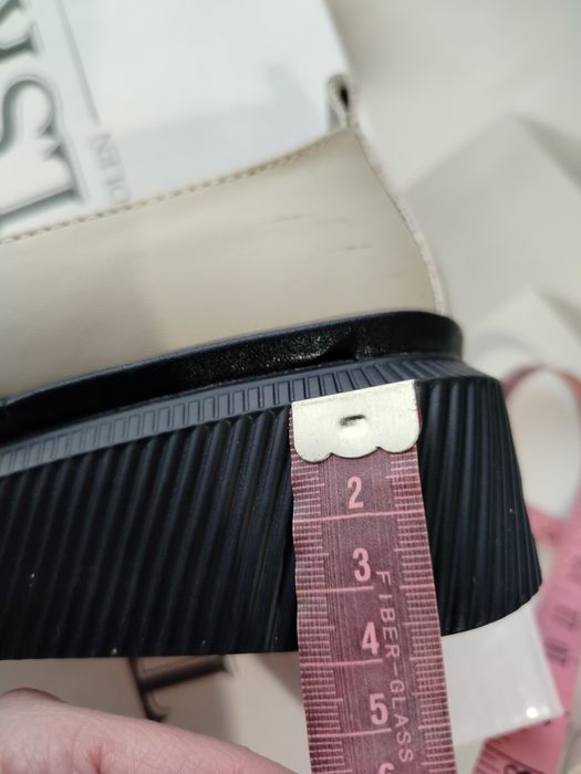 Buty na platformie 36 skóra