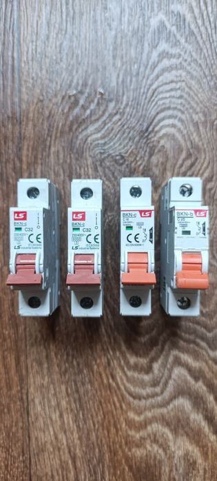 Автоматический выключатель Автомат LS C32A16A20A