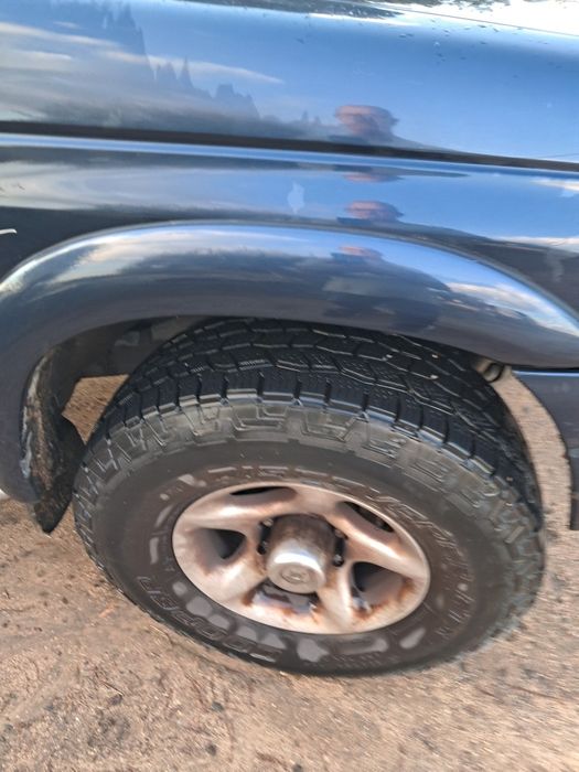 Carrinha 4x4 Mazda Slider