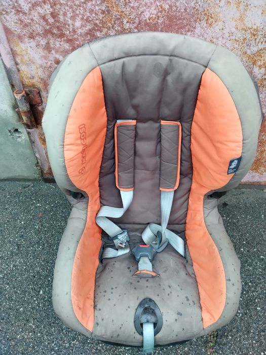 Продам сидение детское в авто maxi Cosi