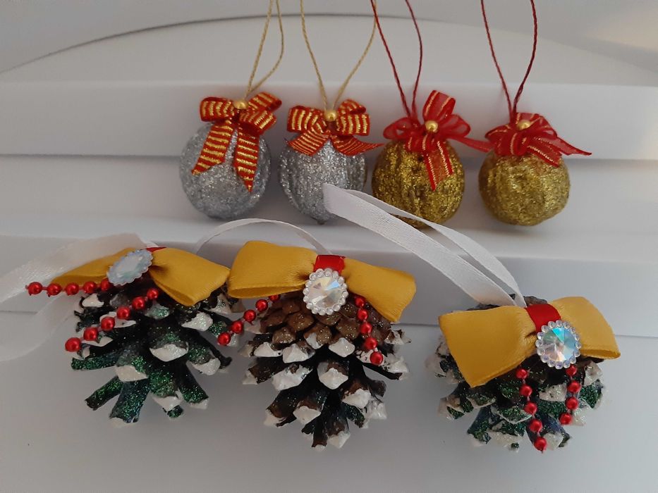szyszki na choinkę,  ręcznie robione ozdoby na choinkę