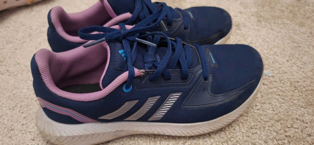 Buty dziewczęce adidas