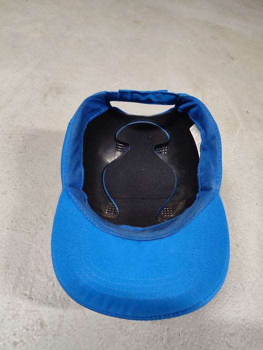 Czapka z daszkiem ochronna na budowę 55-62cm Przemysłowy hełm lekki Cu