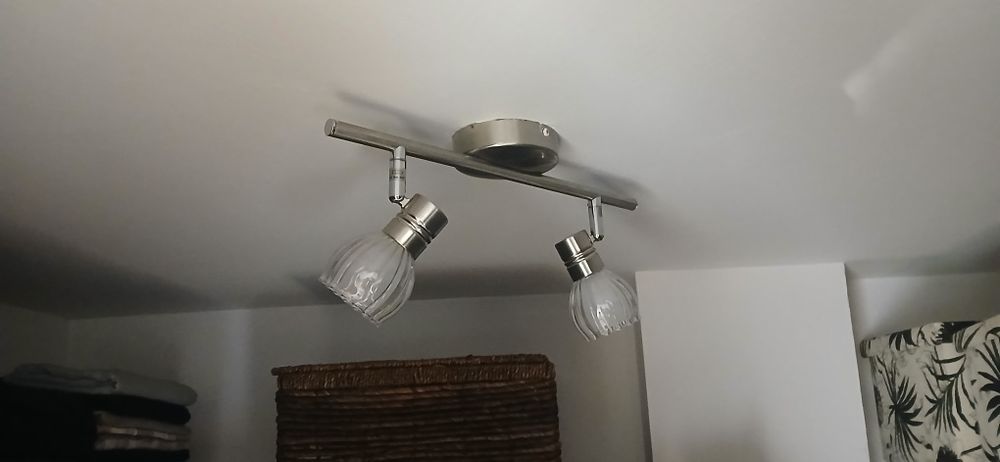 Lampa halogenowa sufitowa