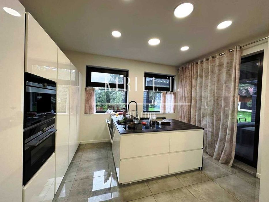 Аренда дома в лесу Пещанка 320м2 5к 25сот Новоселовка Канадский стиль