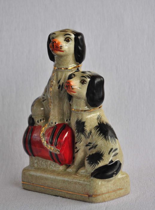 figurka Staffordshire psy spaniele