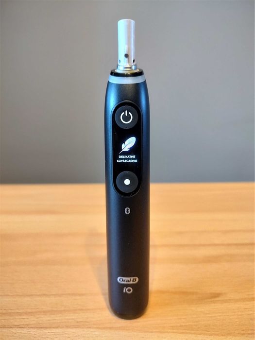 Oral-B iO Series 8 Black Onyx - Szczoteczka Magnetyczna iO 8