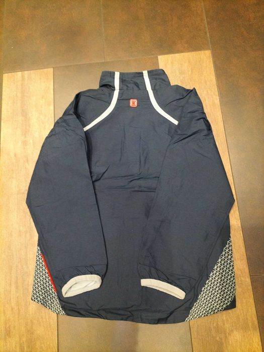 Nike. Kurtka chłopięca.