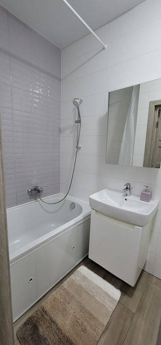 квартира 2 кім. центр .