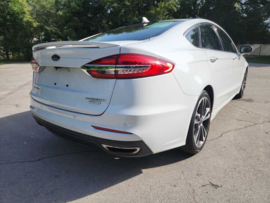 Ford Fusion Titanium      2019