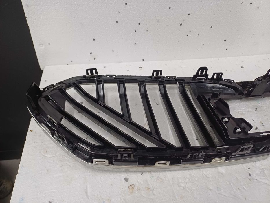 grill bmw 1 f70 model 5a35d15 rok 2024-
