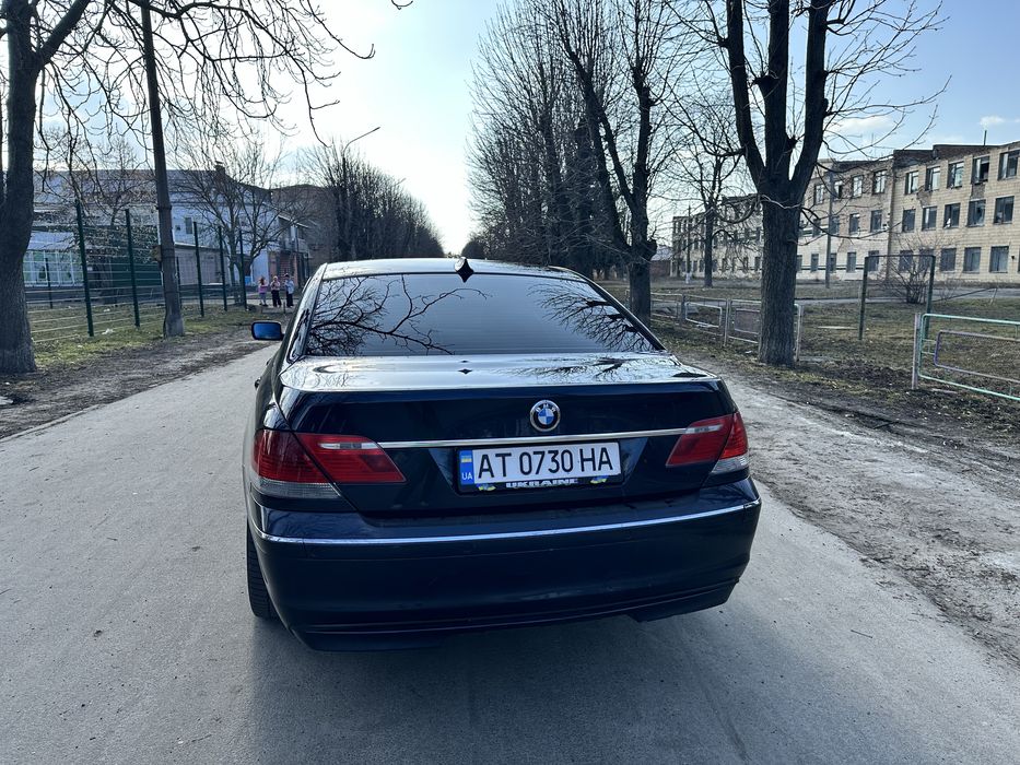 BMW 7 Series (E65)