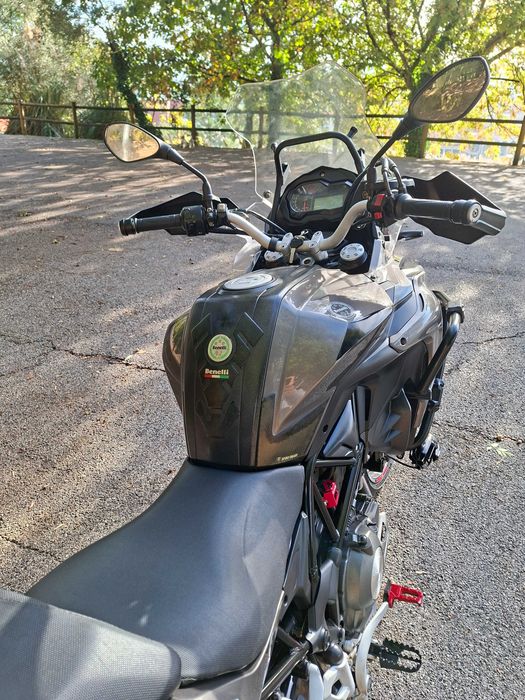 Benelli TRK 502 com muitos extras