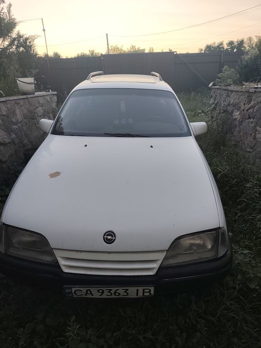 OPEL Omega Caravan