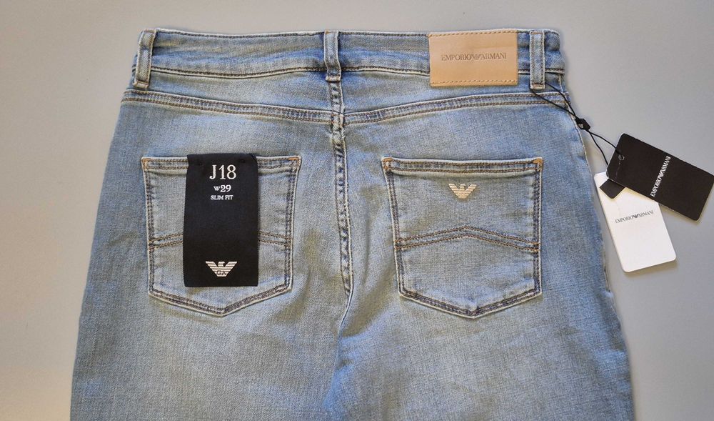 Emporio Armani джинси оригінал розмір 29