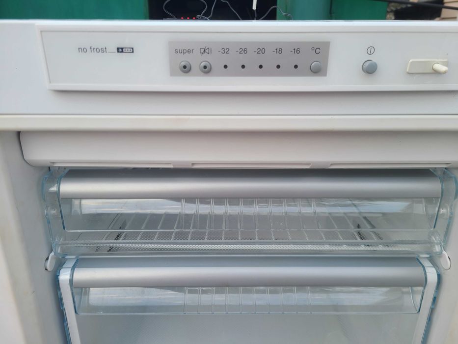 Bosch NO frost Морозильна камера