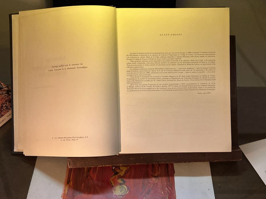 Livro raro de assiriologia e civilização suméria – “Archives Administratives Sumériennes”