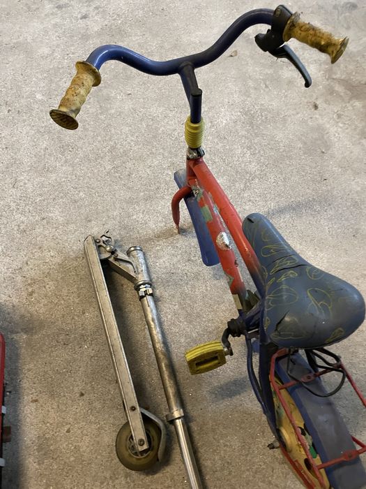 Bicicleta e trotinete