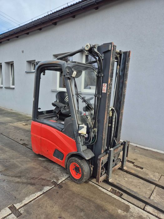 Wózek widłowy elektryczny Linde E16 maszt triplex tylko 6456mth bateria 2022  rok