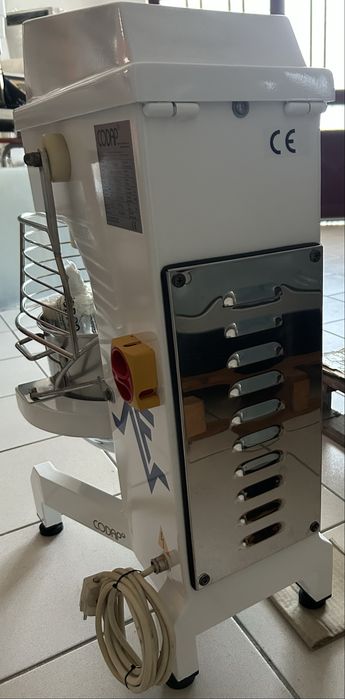 Batedeira Planetária FERNETO 10L =COM GARANTIA=
