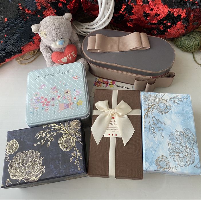 Бокс коробка подарункова коробка