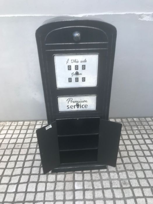 Móvel Estilo Bomba de Gasolina