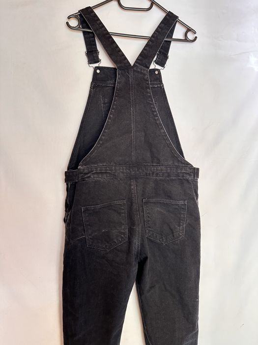 Джинсовий комбінезон чорного кольору, стан чудовий