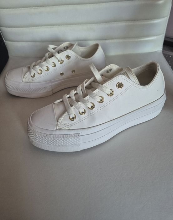 Converse trampki na platformie